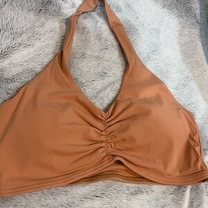 Women’s sports bra halter top